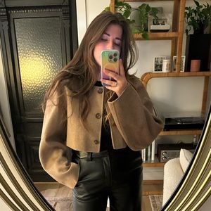 Meet your Posher, Jacqueline